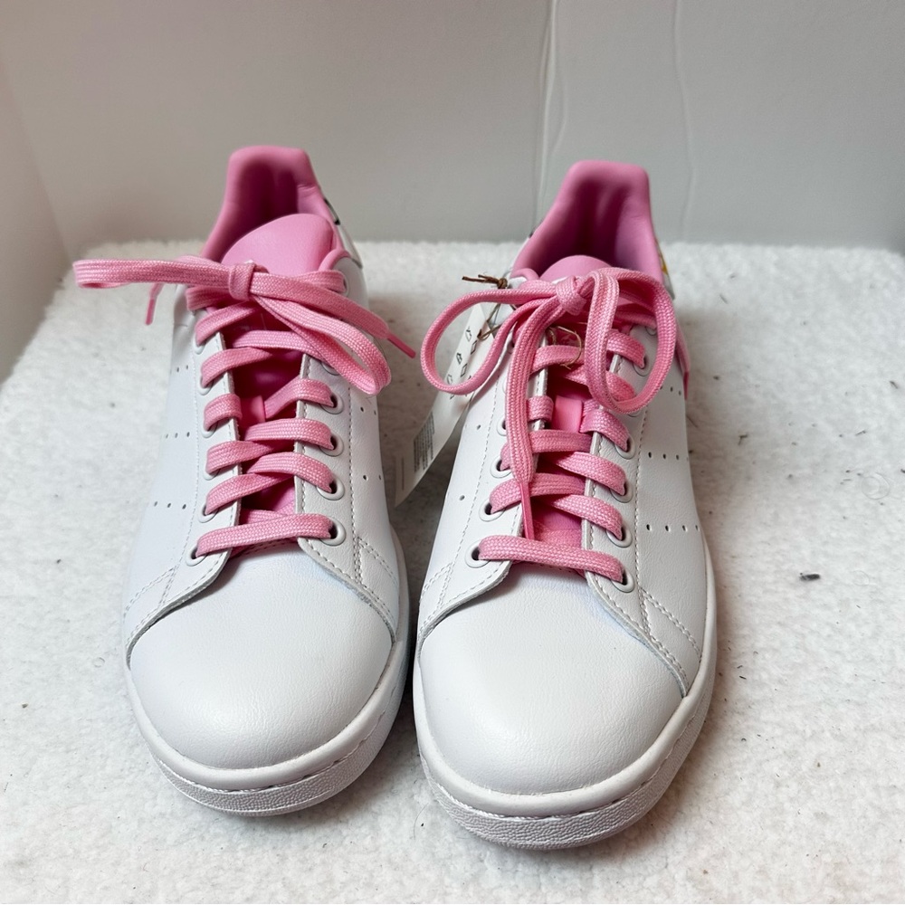 Women’s Adidas Stan Smith Shoes - Picture 3 of 13